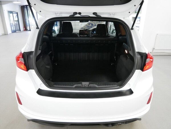 Used Ford Fiesta Van 2019 for sale - 75287319: Photo 5