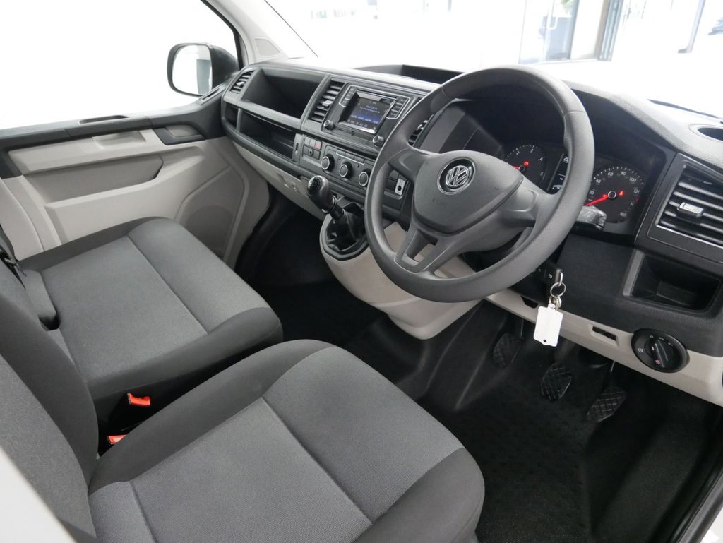 Used Volkswagen Transporter 2017 for sale - 76867306: Photo 15