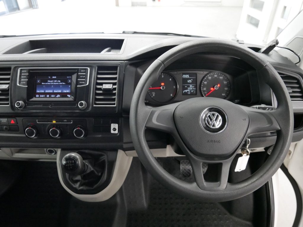 Used Volkswagen Transporter 2017 for sale - 76867306: Photo 16