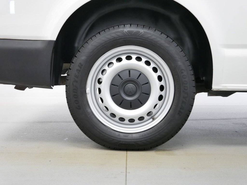 Used Volkswagen Transporter 2017 for sale - 76867306: Photo 22