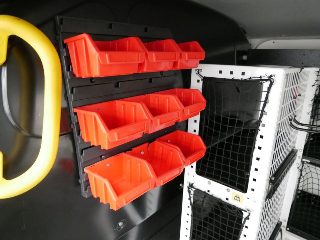 Used Volkswagen Transporter 2017 for sale - 76867306: Photo 30