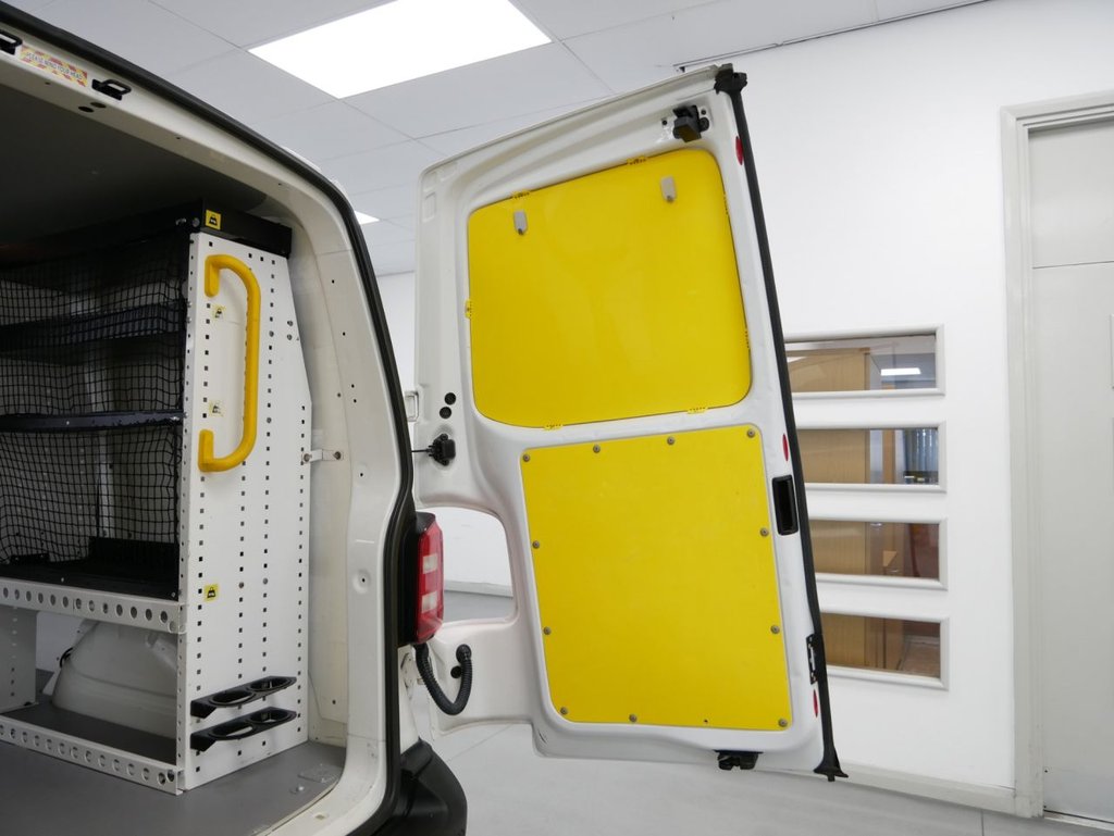 Used Volkswagen Transporter 2017 for sale - 76867306: Photo 37