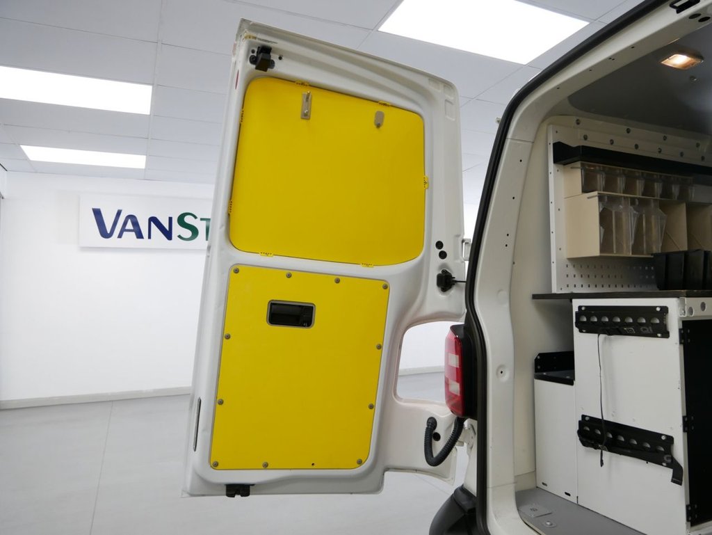 Used Volkswagen Transporter 2017 for sale - 76867306: Photo 38