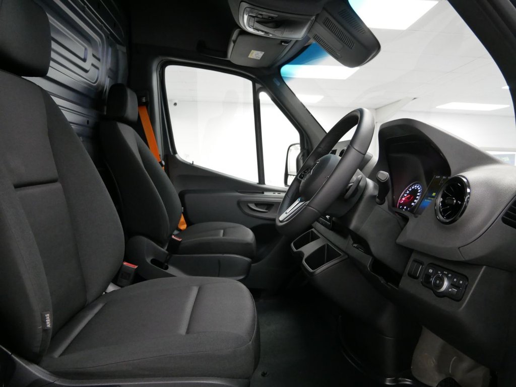 Used Mercedes-Benz Sprinter 2023 for sale - 77692909: Photo 16