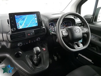 Used Toyota ProAce 2023 for sale - 79450052: Photo