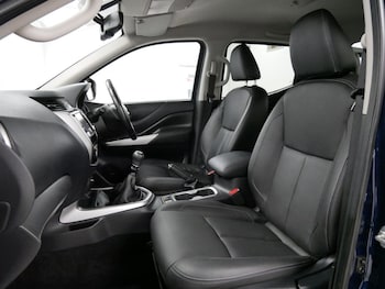 Used Nissan Navara 2020 for sale - 75974112: Photo