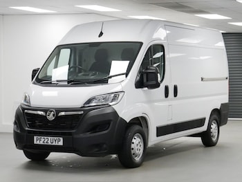 Vauxhall Movano feature image