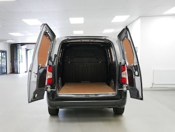 Used Peugeot Partner 2023 for sale - 75528143: Photo