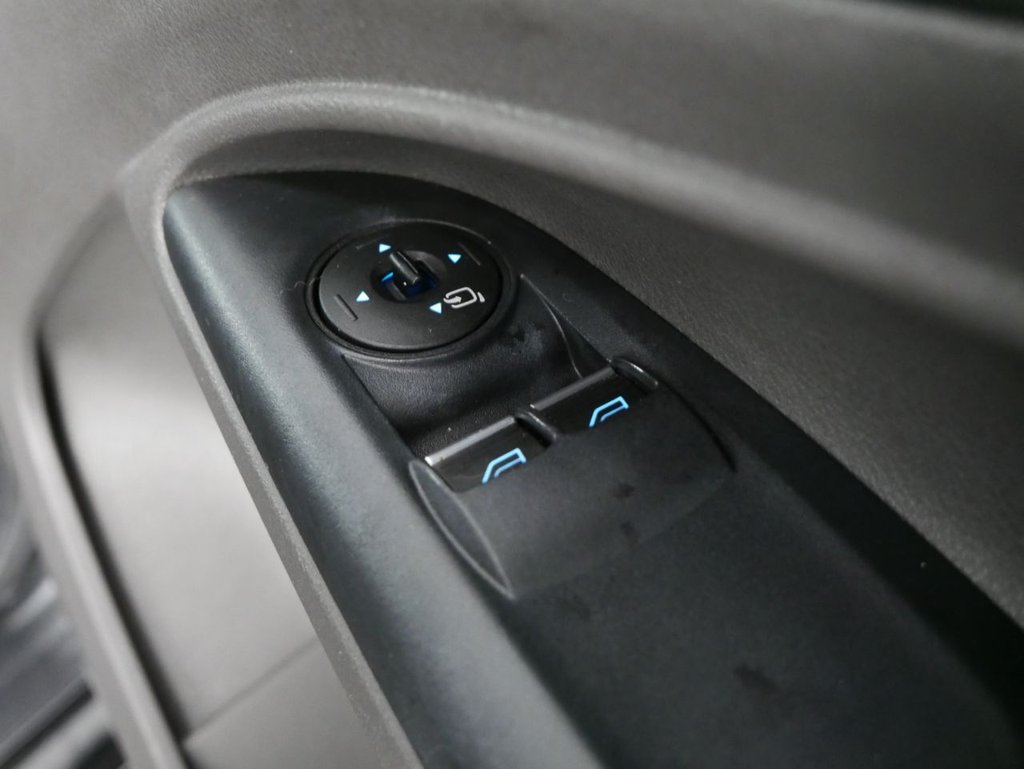 Used Ford Transit Connect 2018 for sale - 77388849: Photo 37