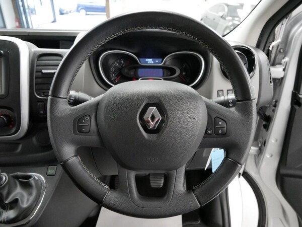 Used Renault Trafic 2017 for sale - 73772608: Photo 29