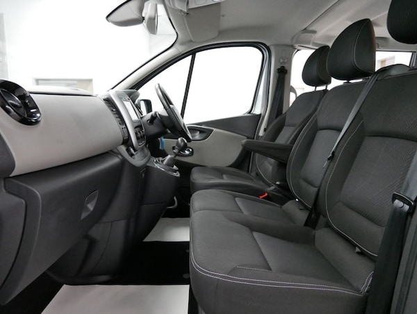 Used Renault Trafic 2017 for sale - 73772608: Photo 4