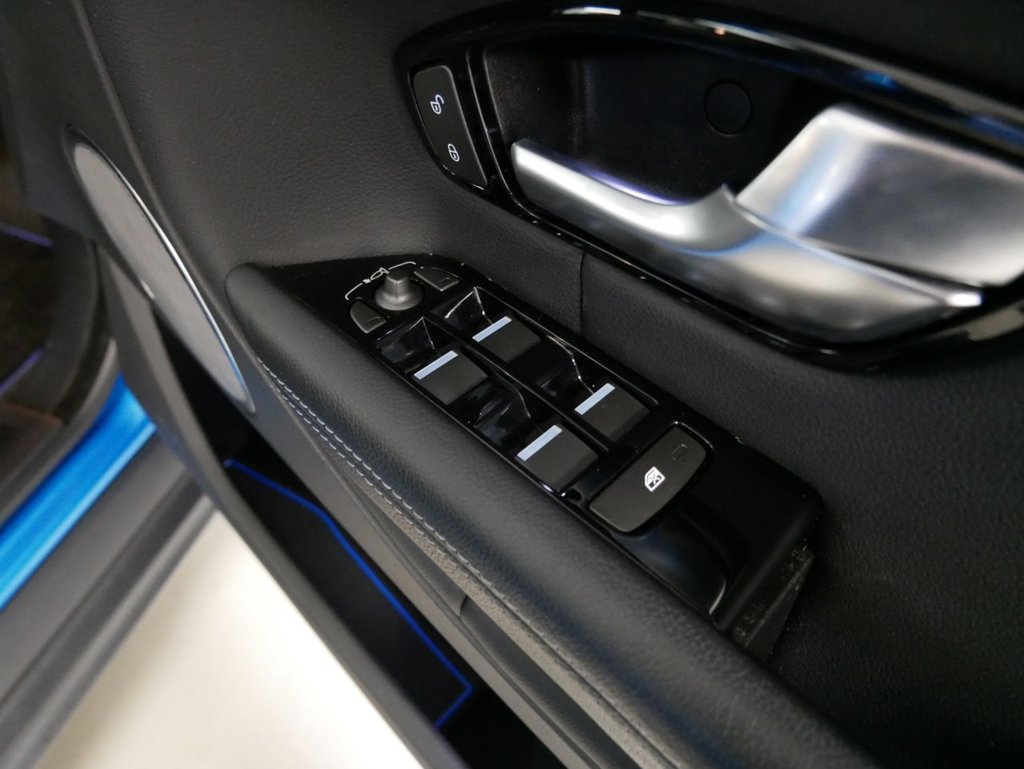 Used Land Rover Range Rover Evoque 2018 for sale - 76783350: Photo 37