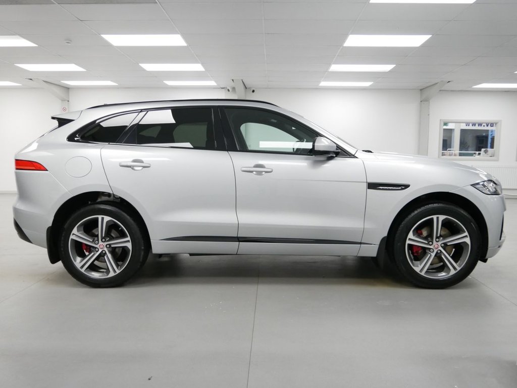 Used Jaguar F-Pace 2017 for sale - 77302008: Photo 13