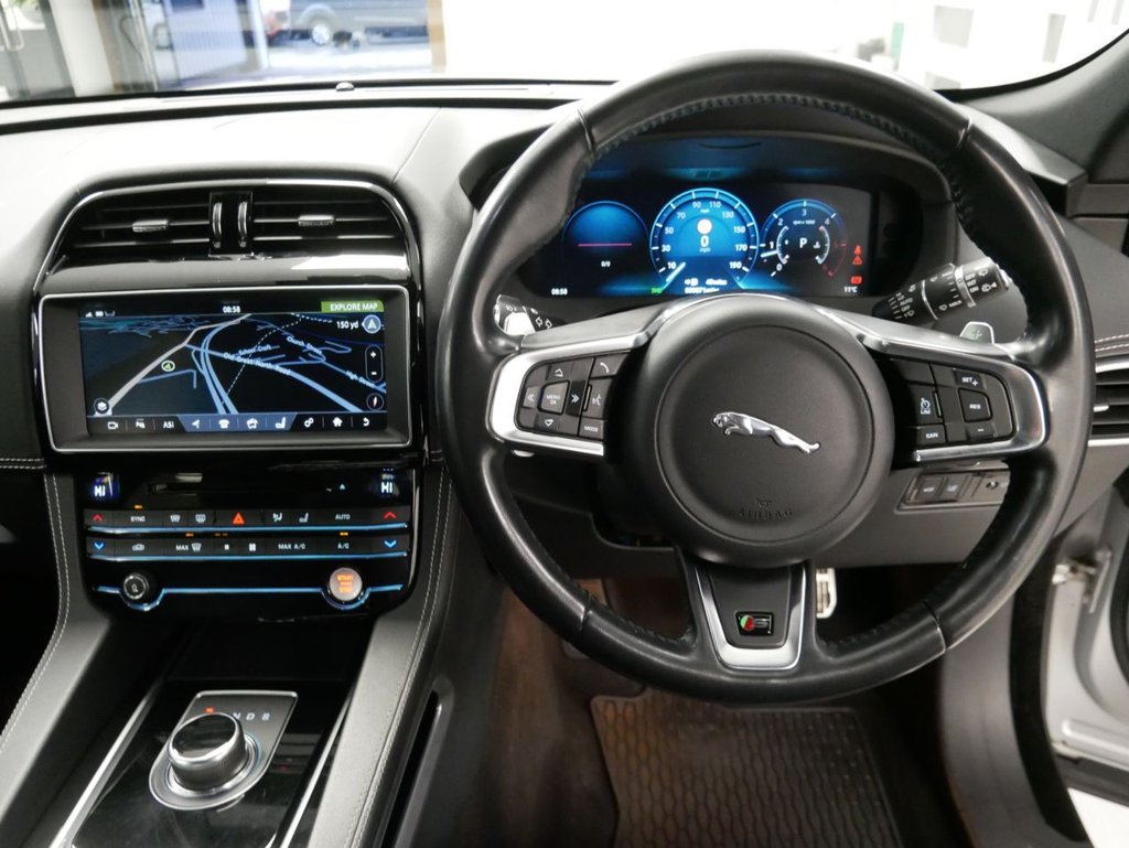 Used Jaguar F-Pace 2017 for sale - 77302008: Photo 20