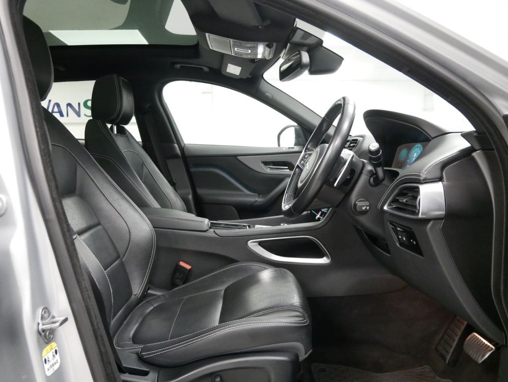 Used Jaguar F-Pace 2017 for sale - 77302008: Photo 21