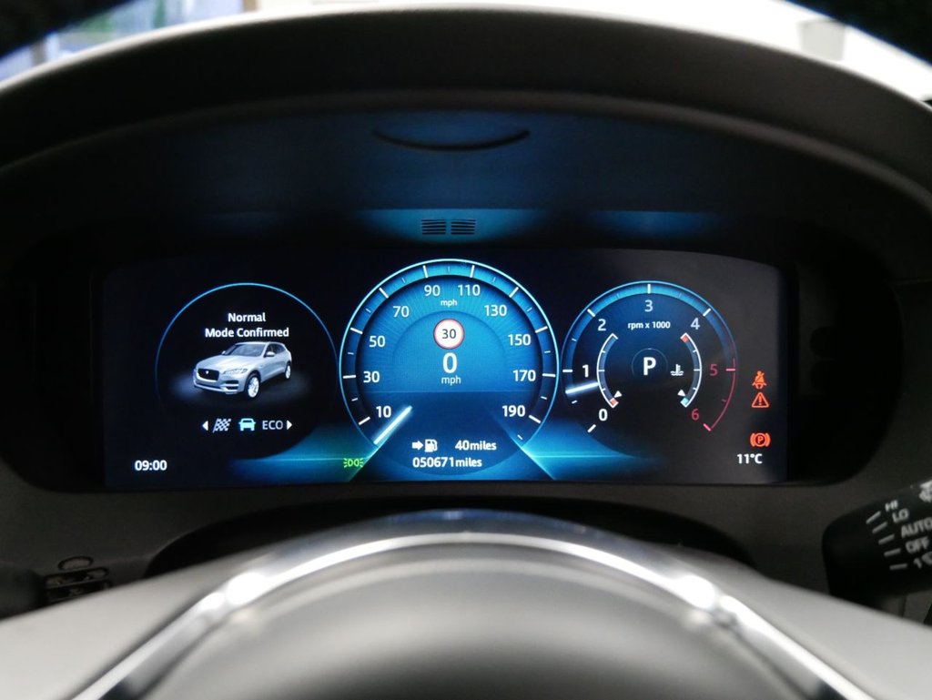 Used Jaguar F-Pace 2017 for sale - 77302008: Photo 26