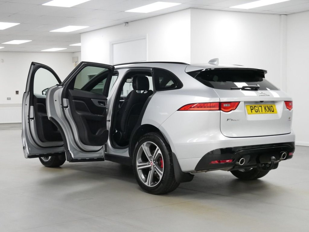 Used Jaguar F-Pace 2017 for sale - 77302008: Photo 33