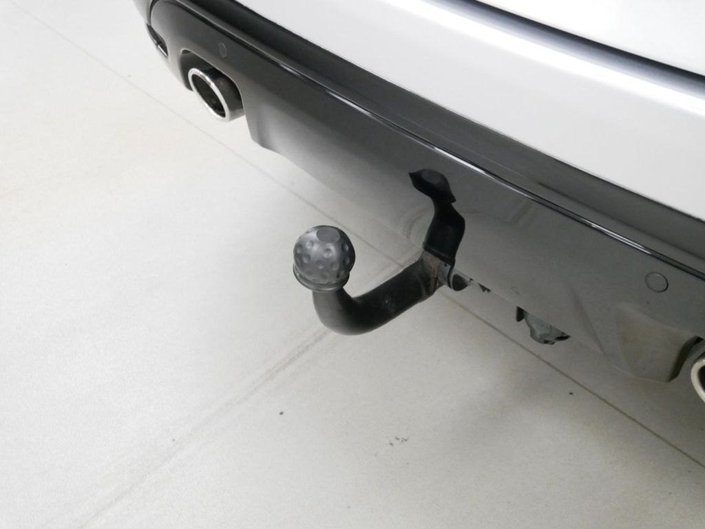 Used Jaguar F-Pace 2017 for sale - 77302008: Photo 37