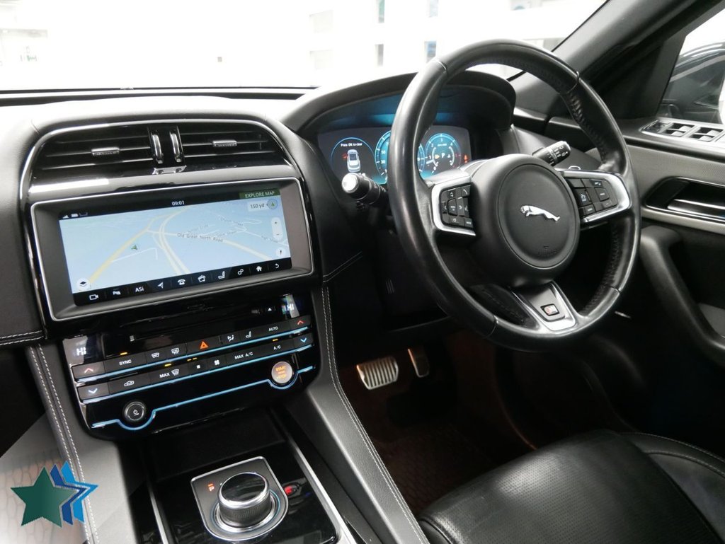 Used Jaguar F-Pace 2017 for sale - 77302008: Photo 5