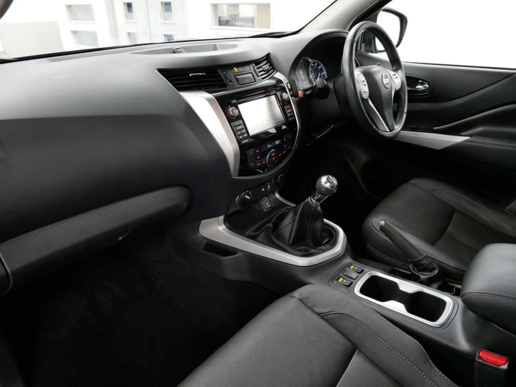 Used Nissan Navara 2018 for sale - 76345357: Photo 24