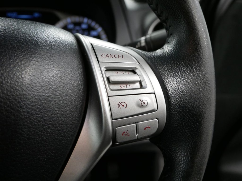 Used Nissan Navara 2018 for sale - 76345357: Photo 32