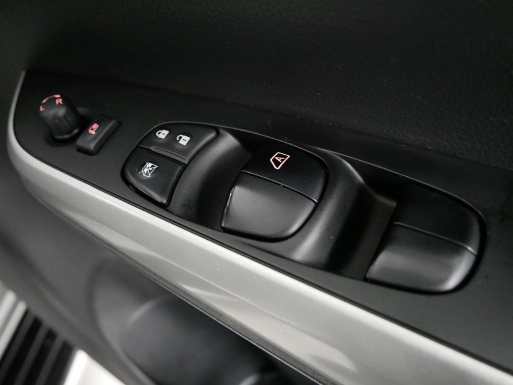 Used Nissan Navara 2018 for sale - 76345357: Photo 36