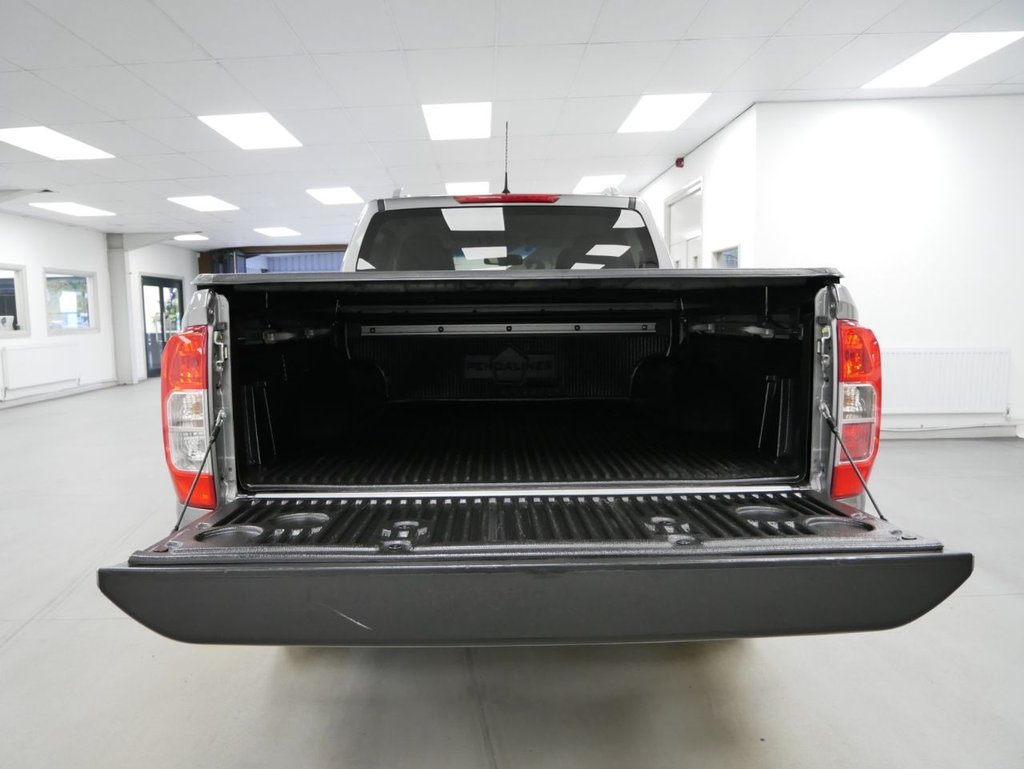 Used Nissan Navara 2018 for sale - 76345357: Photo 4