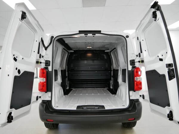 Used Vauxhall Vivaro 2023 for sale - 74355859: Photo 15