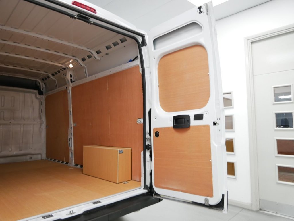 Used Peugeot Boxer 2022 for sale - 76840807: Photo 27