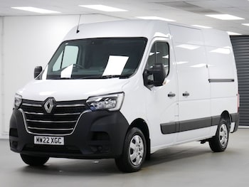 Renault Master feature image
