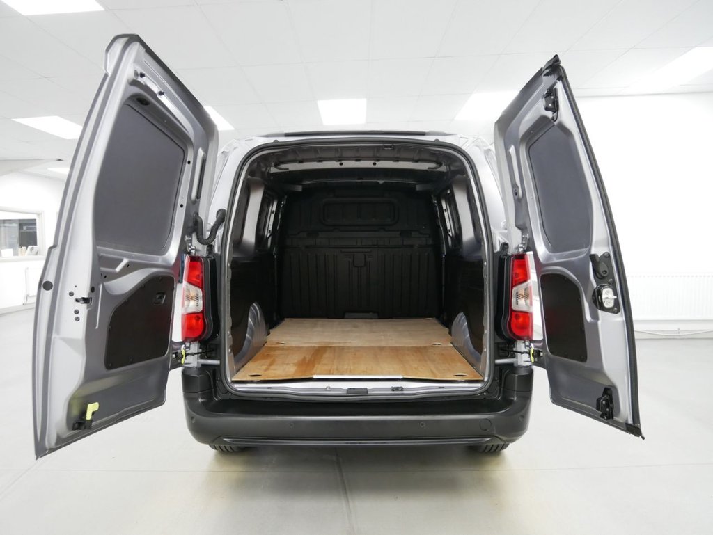 Used Vauxhall Combo 2023 for sale - 77199945: Photo 5