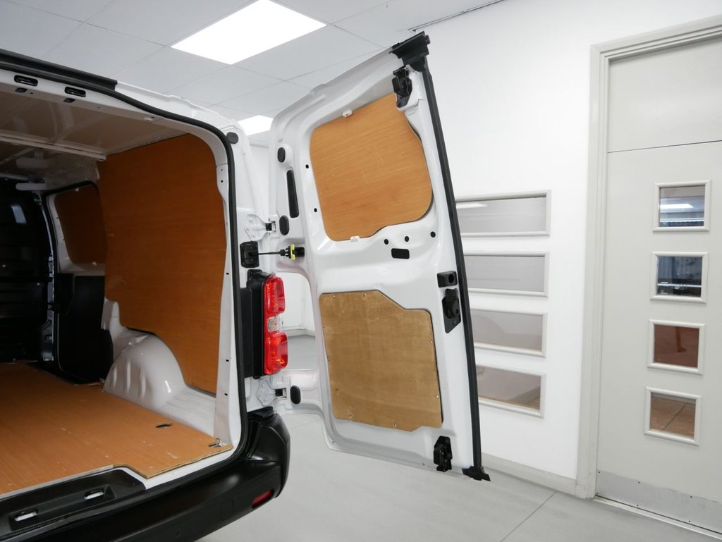 Used Peugeot Expert 2023 for sale - 77620908: Photo 38