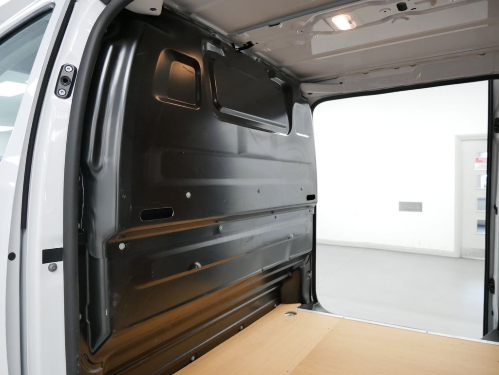 Used Peugeot Expert 2023 for sale - 77620908: Photo 39