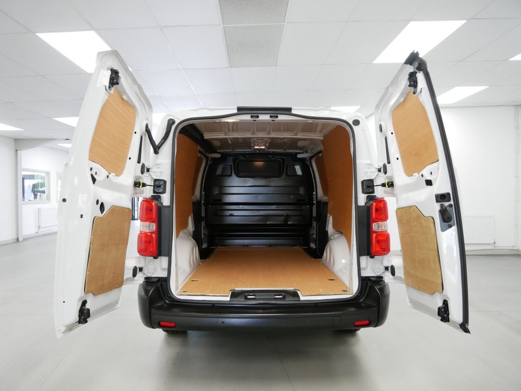 Used Peugeot Expert 2023 for sale - 77620908: Photo 4