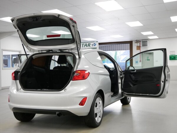 Used Ford Fiesta Van 2020 for sale - 74401751: Photo 21