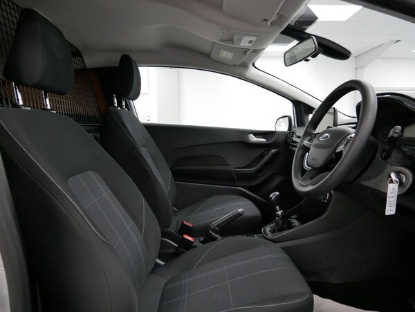 Used Ford Fiesta Van 2020 for sale - 74401751: Photo 23
