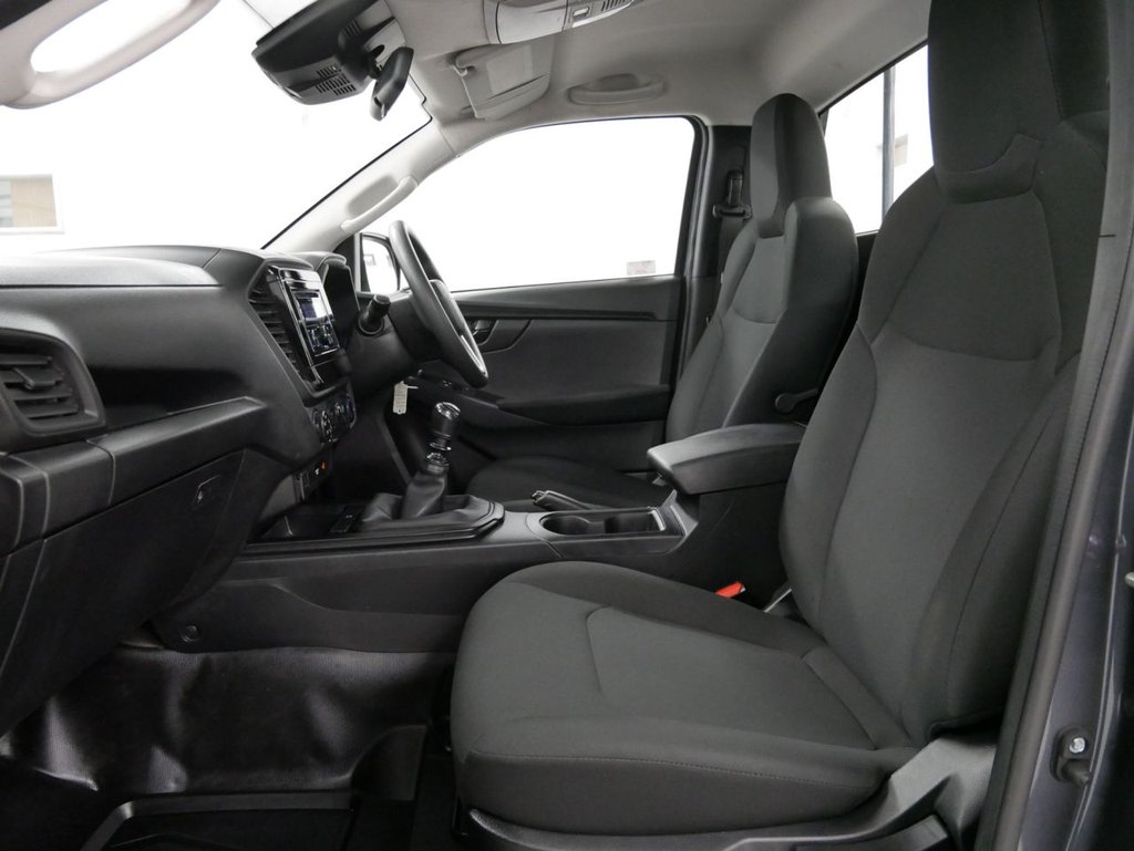 Used Isuzu D-Max 2024 for sale - 77038041: Photo 32