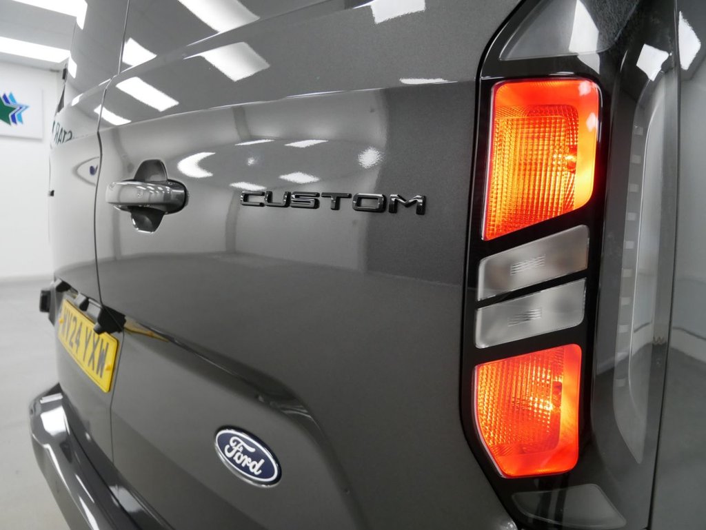 Used Ford Transit Custom 2024 for sale - 78082397: Photo 40