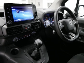 Used Toyota ProAce 2022 for sale - 76623267: Photo