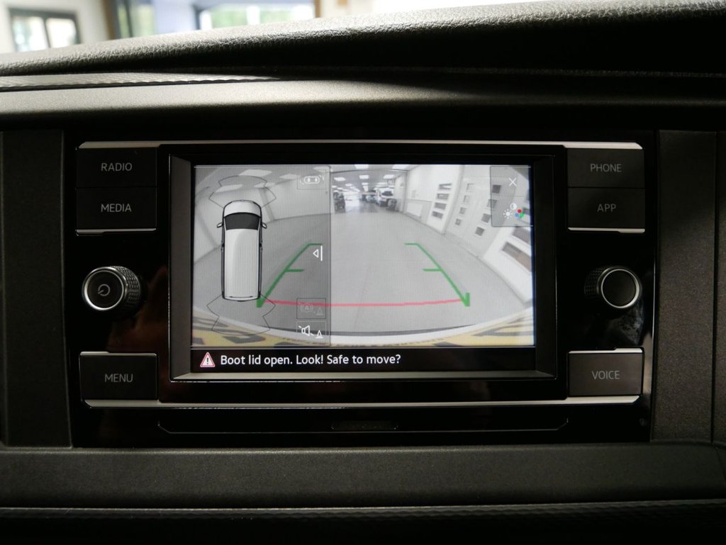 Used Volkswagen Transporter 2021 for sale - 77593650: Photo 28