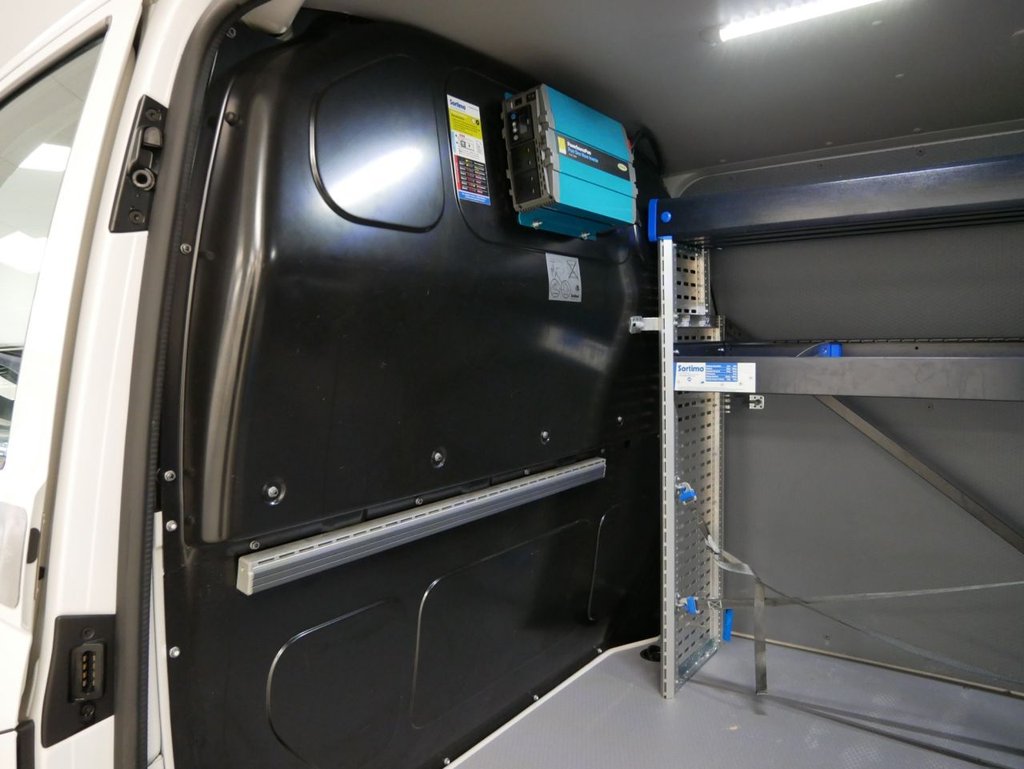 Used Volkswagen Transporter 2021 for sale - 77593650: Photo 38