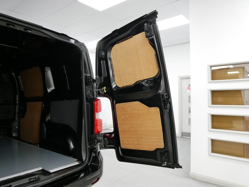 Used Vauxhall Vivaro 2021 for sale - 76367371: Photo 29