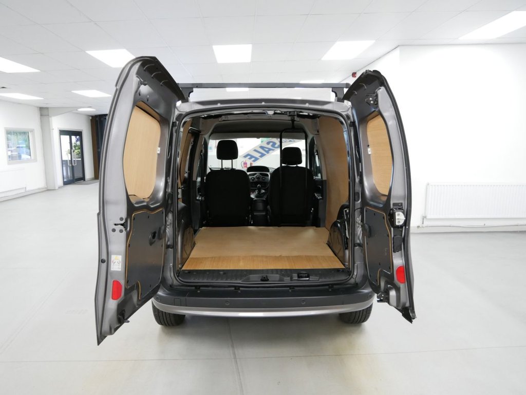 Used Renault Kangoo 2019 for sale - 77436581: Photo 2