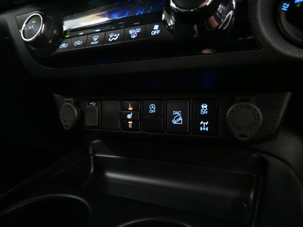 Used Toyota Hilux 2021 for sale - 78030098: Photo 34