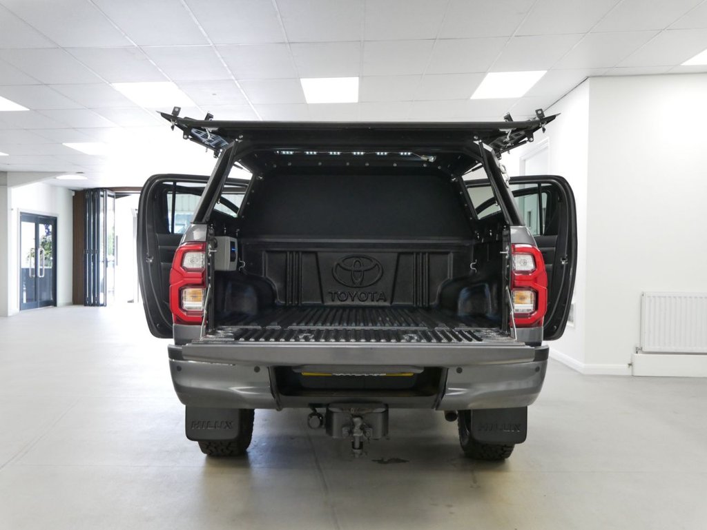 Used Toyota Hilux 2021 for sale - 78030098: Photo 40