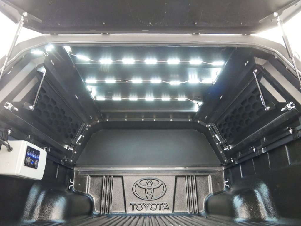 Used Toyota Hilux 2021 for sale - 78030098: Photo 44