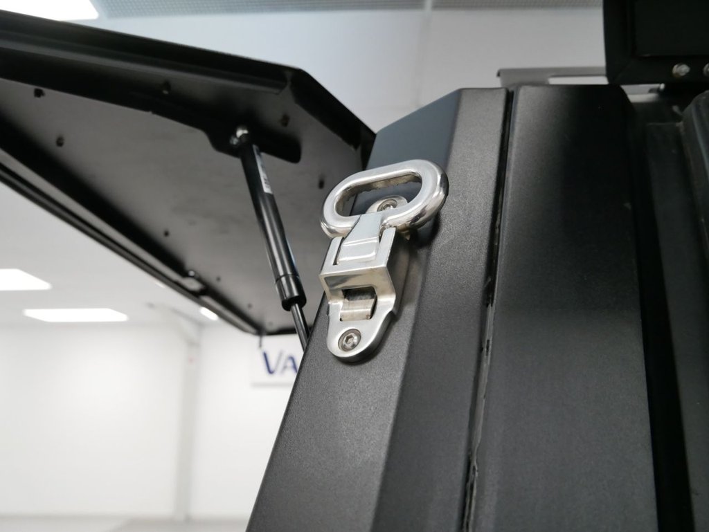 Used Toyota Hilux 2021 for sale - 78030098: Photo 48