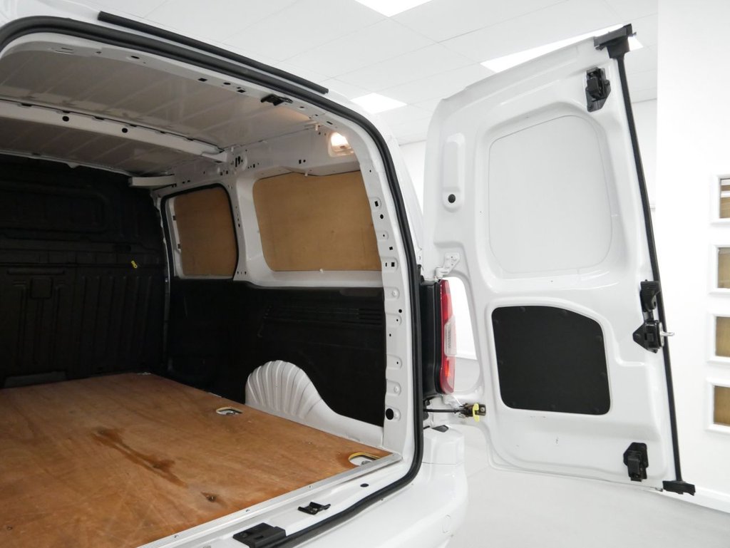 Used Vauxhall Combo 2022 for sale - 77360118: Photo 43