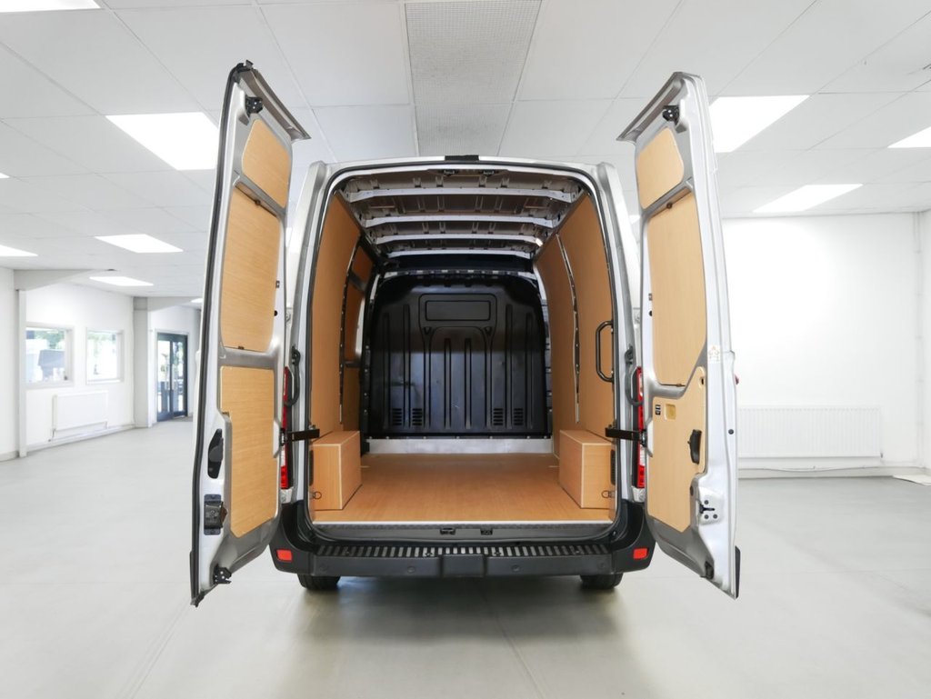 Used Nissan Interstar 2022 for sale - 77692906: Photo 2