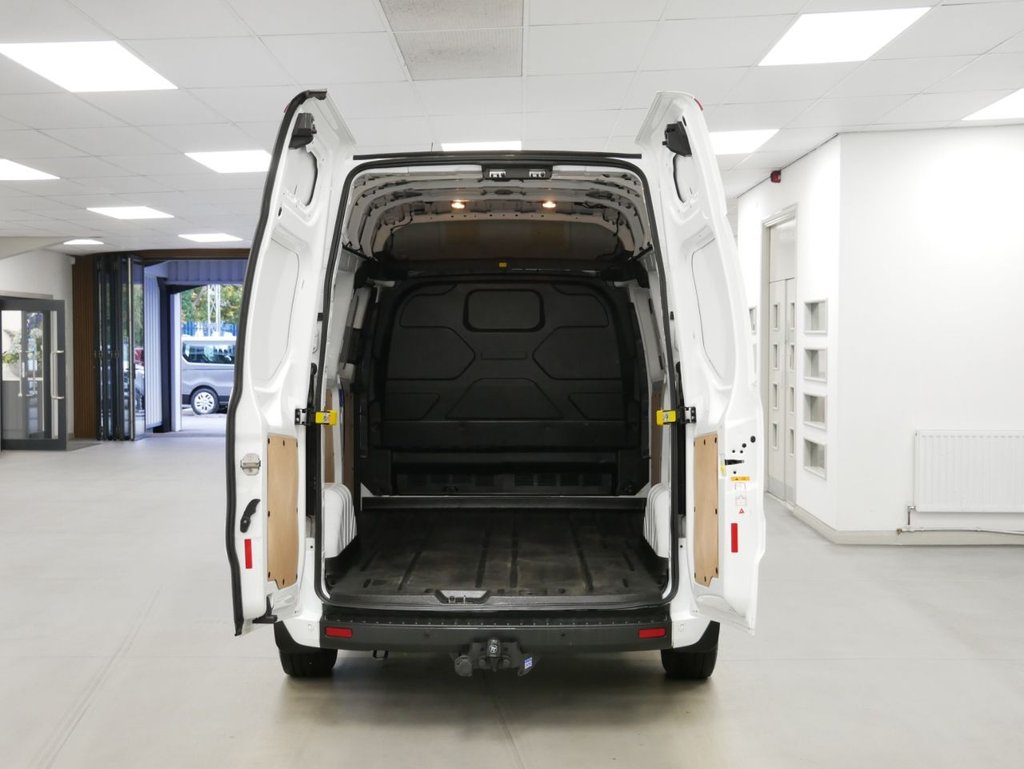 Used Ford Transit Custom 2023 for sale - 76356232: Photo 4